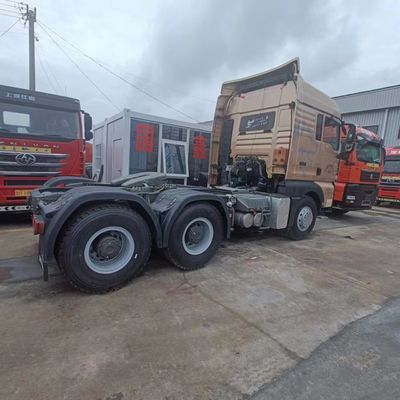 Air Suspension Seat 6×4 aandrijving 600L Tipper Trucks voor zwaar vervoer