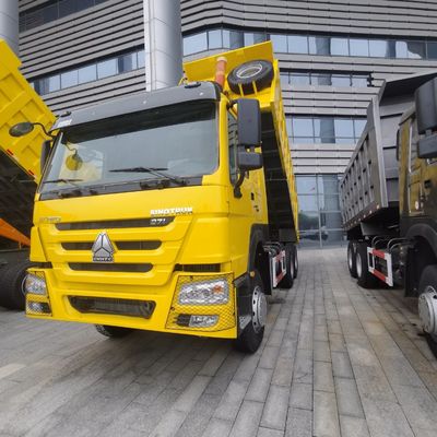 Sinotruck Tipper Gebruikte dumptruck met hydraulisch stuur 30t laadvermogen en verkoop