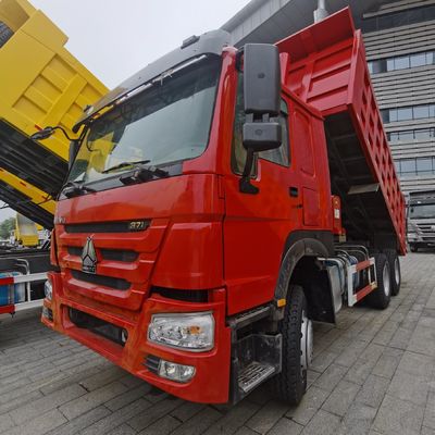 Diesel Sinotruck Zware dumper met een laadvermogen van 30 ton en hydraulisch stuur