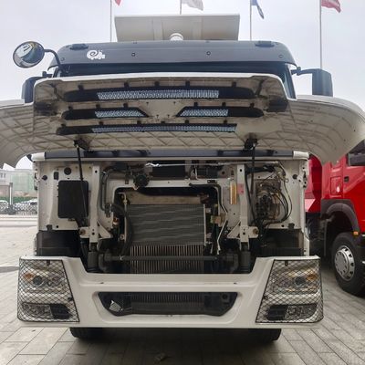 Hoofdheffingstijl HOWO Dumper Truck met ECE-gecertificeerde banden en hydraulisch stuur