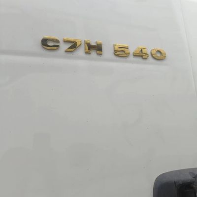 Landbouwactiviteiten handgestuurde transmissie zware dieseltractortruck in Amerikaanse valuta