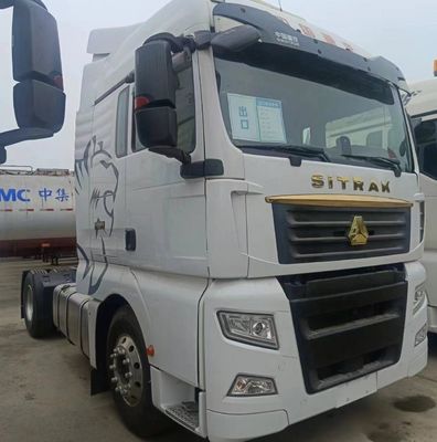 Diesel-tractortruck met sleephalve aanhangwagen Euro 5 emissienorm en -efficiëntie