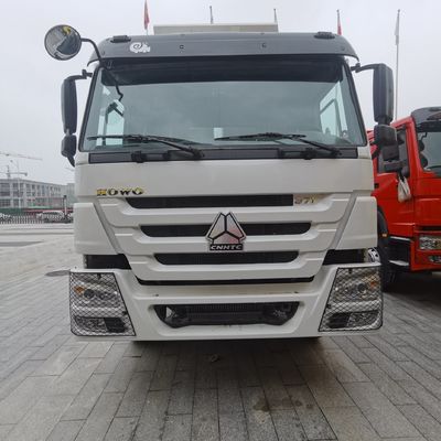 Op maat gemaakte Sinotruk chassis dumptruck met buisloze bandenontwerp en stroomondersteuning