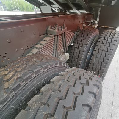 Op maat gemaakte Sinotruk chassis dumptruck met buisloze bandenontwerp en stroomondersteuning