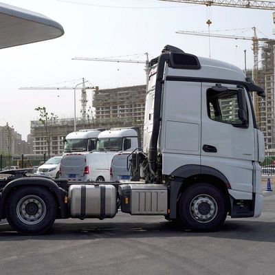 Mercedes Actros zware vrachtwagen 510 pk 6X4 trekker voor het slepen van een halve aanhangwagen slepen