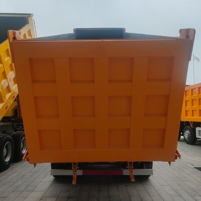 Voorste opheffing Sinotruk Chassis Zware dumper met hydraulische stuurbekrachtiging