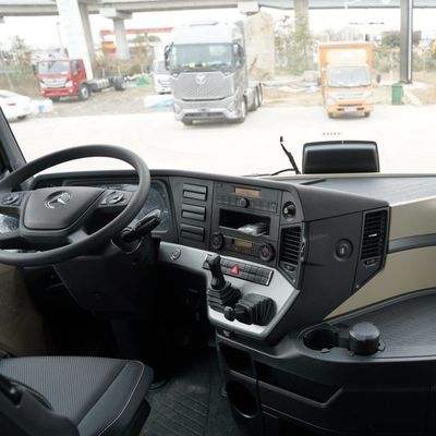 Mercedes Benz Trucks voor commercieel vervoer DOT bandencertificering en -afgifte