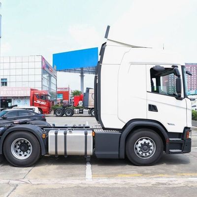 450 model Scania prime s 450 pk zware vrachtwagen met S-chassis en buisloze banden