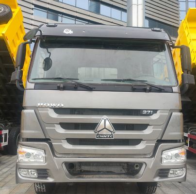 850.00cm * 260.00cm * 360.00cm Pakketgrootte Zwaar voertuig HOWO Dump Truck Chassis