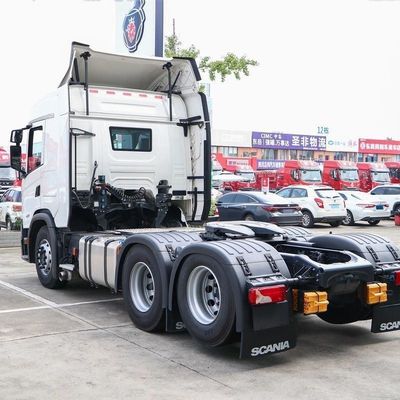 8700.000kg Scania National VI 450 pk G-serie 6X2r trekker model met handgeschakelde versnellingsbak