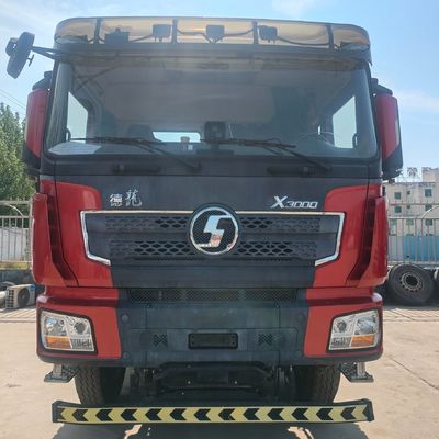 Aanpassing robuuste dieseltractor voor zware landbouw- en industriële