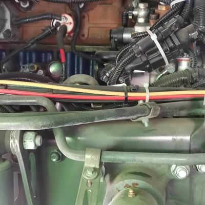Verkoop van dumptrucks met chassis en hydraulisch stuur van Sinotruk met Euro 5-emissienorm