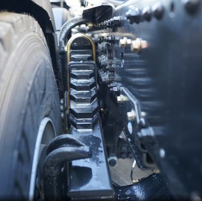 400L brandstoftank Sinotruck-tractor voor op maat gemaakte zware sleepbehoeften
