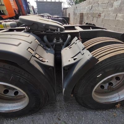 Sinotruck 480 pk half-trailer met air suspension stoel en 8.800 kg pakket brutogewicht