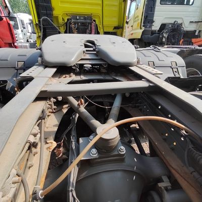 Sinotruck 480 pk half-trailer met air suspension stoel en 8.800 kg pakket brutogewicht