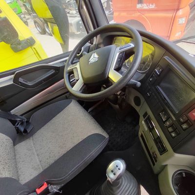 Gebruikte 6X4 trekker met buisloze banden en 351-450 pk
