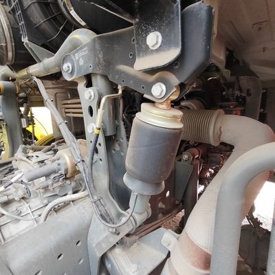 Gebruikte 6X4 trekker met buisloze banden en 351-450 pk