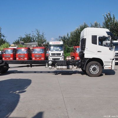Commercieel voertuig van Dongfeng 180 pk 4x2 9,6 m Box Truck voor zware ladingen en lange afstanden