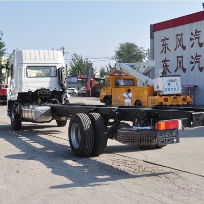 Commercieel voertuig van Dongfeng 180 pk 4x2 9,6 m Box Truck voor zware ladingen en lange afstanden
