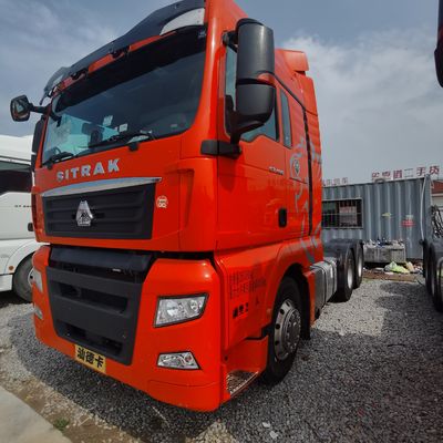 Op maat gemaakte aanvraag Luchtveringstoel 480 pk CNG-tractor voor het slepen van een halve aanhangwagen