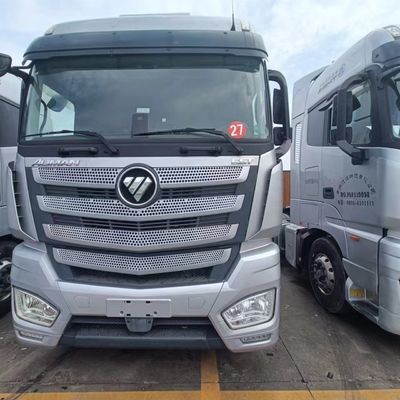 Ervaar de kracht van een 400 pk sterke tractor en een luchtophangingszetel voor zware vrachtwagens