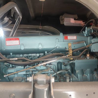 6×4 HOWO Diesel 371 pk Zware dumptruck 10 wielen Handmatig vervoervoertuig voor ≤5 zitplaatsen
