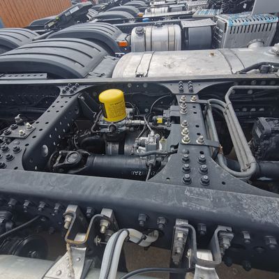 Reifencertificering ECE Sinotruck 400 pk Motor Luchtophanging Bestuurdersstoel Onderdelen van een halve aanhangwagen