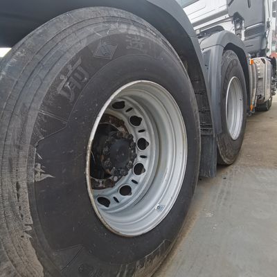 Reifencertificering ECE Sinotruck 400 pk Motor Luchtophanging Bestuurdersstoel Onderdelen van een halve aanhangwagen