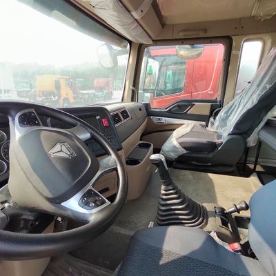 15-20 kubieke X4 Sinotruck HOWO 371HP Betonmengtruck voor ≤5 zitplaatsen en 6 maanden