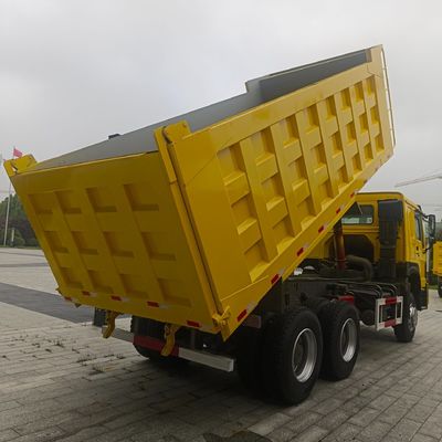 Heavy Duty HOWO Diesel Self Dumping Transport Truck 4-6L Motorcapaciteit en verzendkosten