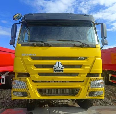 12100.000kg Chinese gebruikte auto HOWO Dump Truck met Carbon Steel Cargo Box