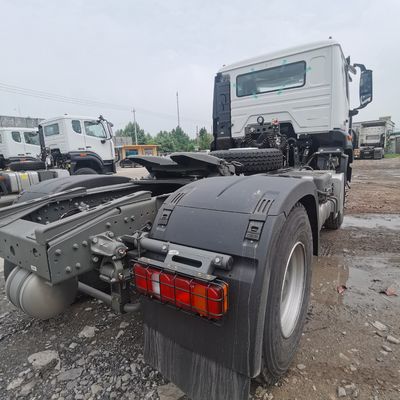 Gebruikte trekkertruck van Sinotruk met restitutie en hydraulisch stuur