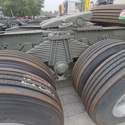 Gebruikte trekkerkop met 600L brandstoftank voor het slepen van een halve aanhangwagen