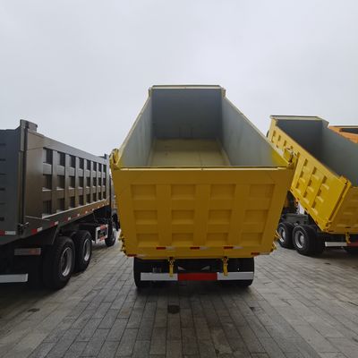 Benzine-tractorkop met 600L brandstoftank en luchtophanging ZZ4257N3247E1H