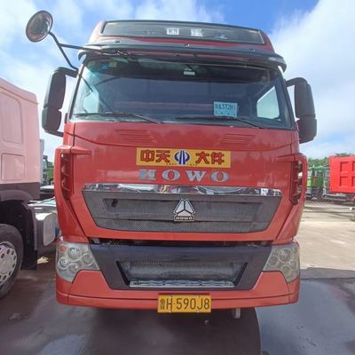 Zware trekkertruck voor het slepen van een halve aanhangwagen 400L brandstoftank handgestuurd type