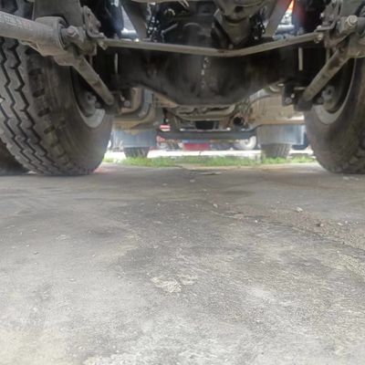 Landbouwtractor met een hoge capaciteit met een dieseltractor met Sinotruk-chassis en zware banden