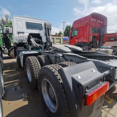 US 371 Goedkope HOWO Truck Tractor met 1000L brandstoftank en air suspension stoel