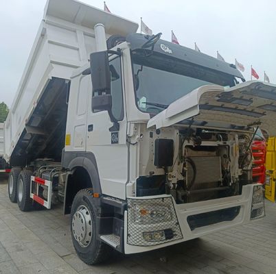 HOWO 371HP Zware vrachtwagen Zelfdumping Transport Sinotruk Chassis off-highway ≤5 zitplaatsen