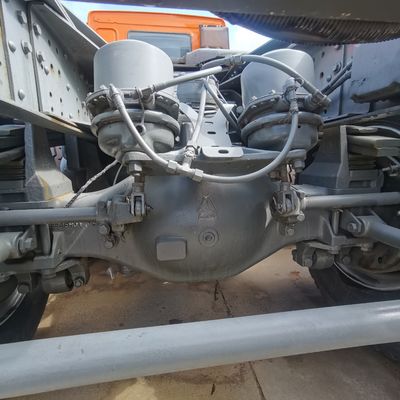 6 maanden Na-verkoopservice Zware dieseltractor Truck met air suspension stoel