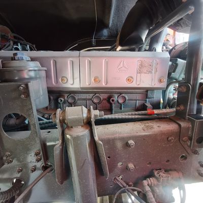 6 maanden Na-verkoopservice Zware dieseltractor Truck met air suspension stoel