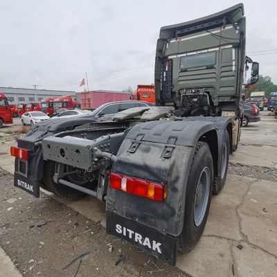 480 pk motor 600L brandstoftankwagen met luchtophangingstoel en hoge laadcapaciteit