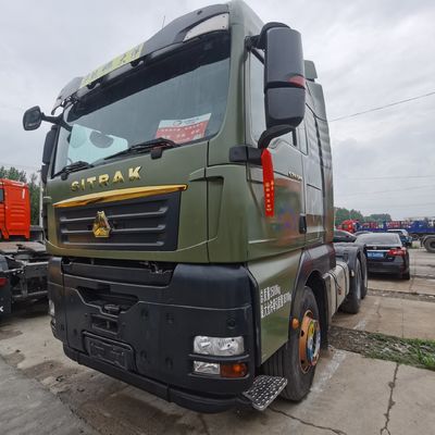 Krachtige 480 pk motor en 1000 L brandstoftank trekker voor slepen