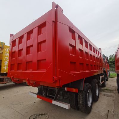 Hydraulisch stuur Sinotruck Gebruikte dumptruck met Hovo 6X4 LHD en bandenconstructie