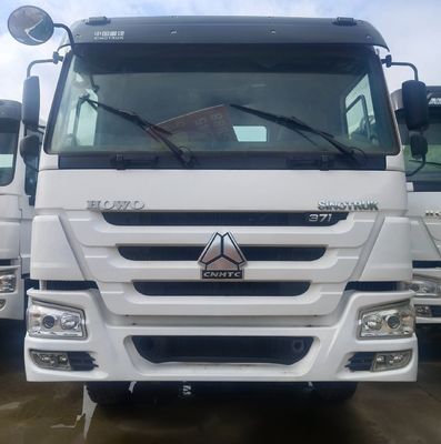 Nationale zware vrachtwagen trekker HOWO 6X4 371HP trekker met Carbon Steel Cargo Box
