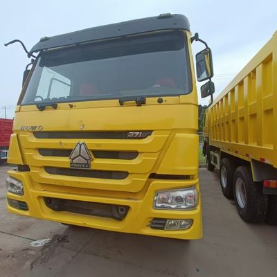 Buitenaards chassis 40t laden Mijnbouwprofessionele 6X4 vervoersvoertuig voor ≤5 zitplaatsen