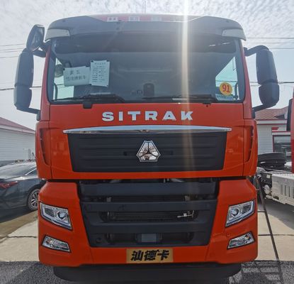 480 pk Sinotruck Gebruikte vrachtwagen met 600L brandstoftank voor het slepen Semi-trailer Diesel aangedreven