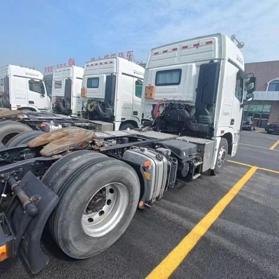 Trekkende halve aanhangwagen Zwaar voertuig met een luchtophangstoel en een 6×4 aandrijvend wiel