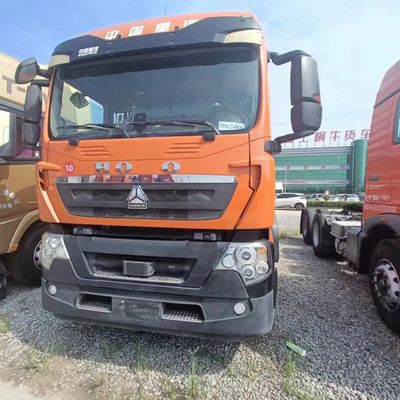 Gebruikelijke Sinotruk HOWO Tipper Truck met 600L brandstoftank betaalbare transportoplossing