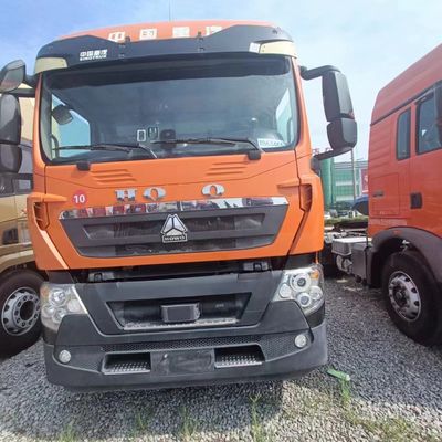 Gepersonaliseerd Pakket Grootte Gebruikte Sinotruk HOWO 6X4 Traktor Truck met 1000L brandstoftank