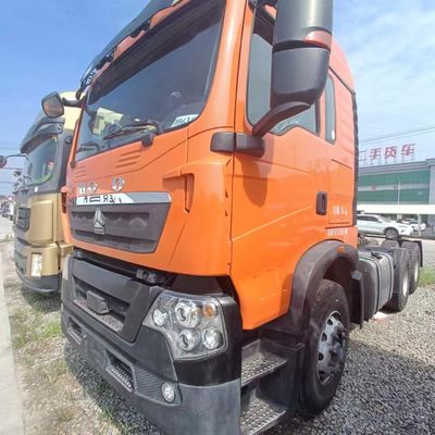 400L brandstoftank gebruikte Sinotruk HOWO 6X4 trekker vrachtwagen met en geschatte levertijd
